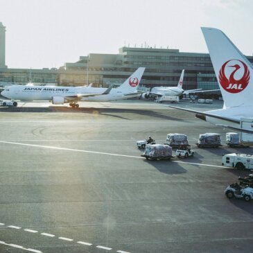 A Japan Airlines expande a sua frota com novos jactos Boeing e Airbus