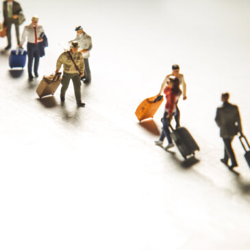 Os viajantes são aconselhados a prepararem-se para aeroportos movimentados no meio da azáfama das férias da primavera